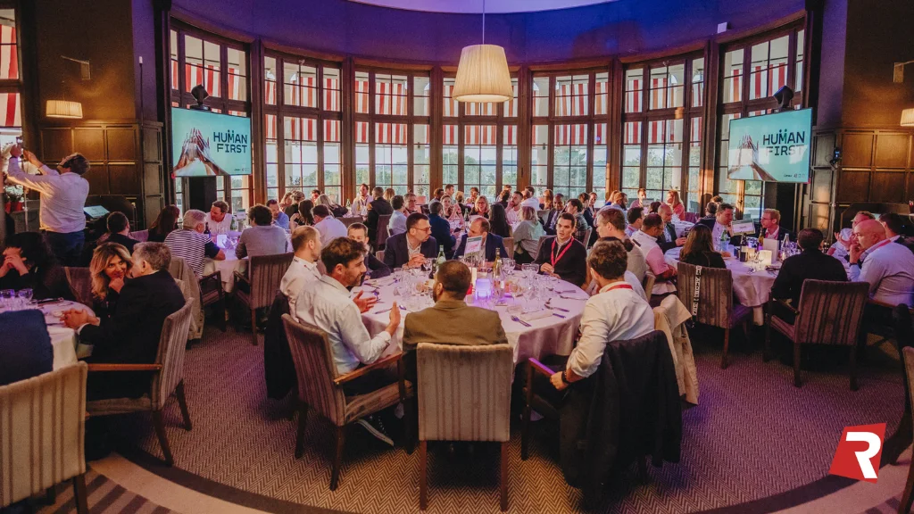 Le Digital Workplace Summit réunit chaque année les décideurs environnement de travail (ici l’édition 2025).
