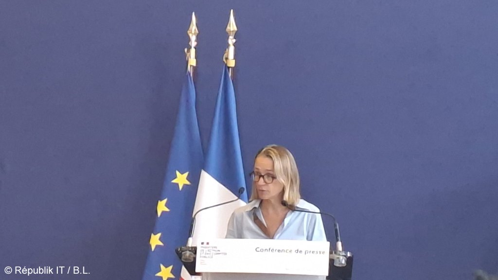 Amélie Verdier, directrice générale des finances publiques, a présenté plusieurs fois ses excuses.