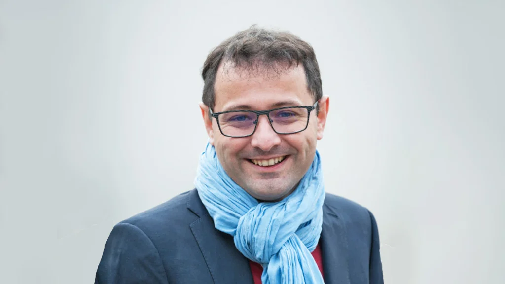 Fabrice Bru est désormais Adjoint DGA Gouvernance, Responsabilité et Sécurité de France Travail.