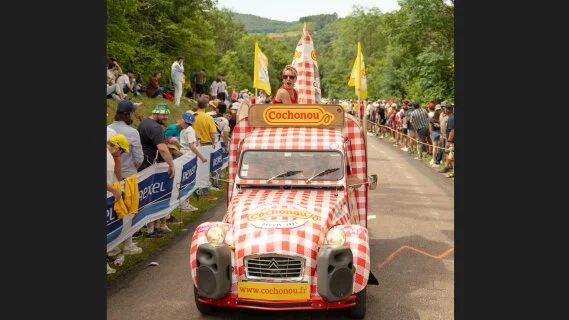 Pourquoi Cochonou investit massivement dans le Tour de France depuis plus de 25 ans