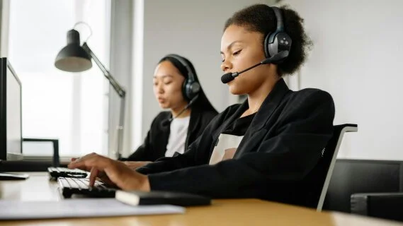 Outsourcing : Définition, Histoire et Avantages