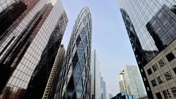 En Île-de-France, la demande placée de bureaux dépasse les 2 millions de mètres carrés en 2022