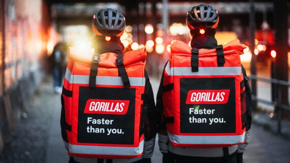Gorillas vs mairie de Paris : suspension des procédures en faveur du quick commerçant