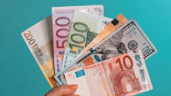 Étude de rémunération du cabinet Michael Page : les acheteurs IT et acheteurs transport à la fête