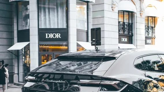 Les Millennials et la Génération Z représenteront 75 % du marché du luxe en 2026 [Etude]