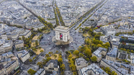 Comment les différents secteurs d’activités animent le marché de bureau francilien ?