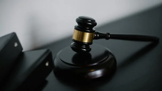 Les défaillances d'entreprises augmentent, mais moins vite que précédemment