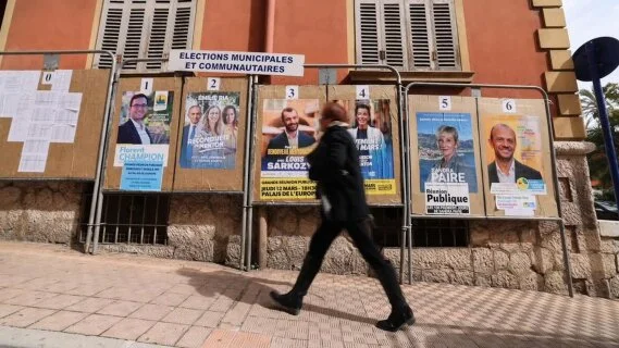Municipales : l'État fait marcher les électeurs