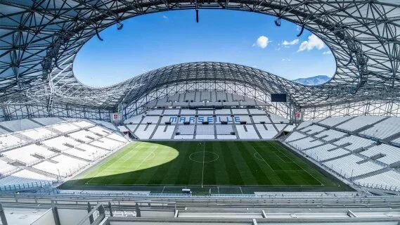 Donneurs d'ordres et fournisseurs marseillais se rencontrent au stade vélodrome