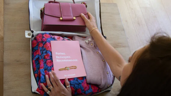 Dans les coulisses de la start-up Le Closet, la box de location de vêtements