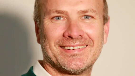 Guillaume de Lacroix devient directeur marketing, digital et relation client de Conforama