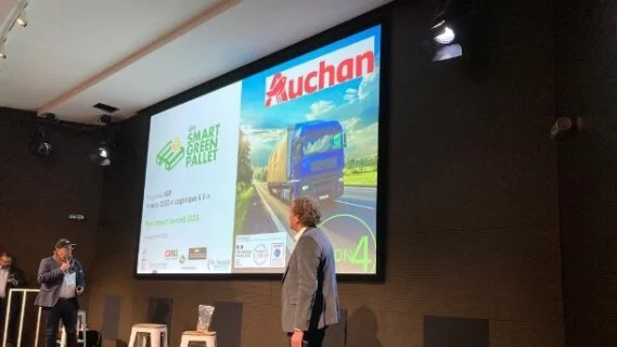 Plastique recyclé et récolte de la data au cœur de la Smart Green Pallet d'Auchan et IBM
