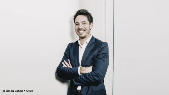 Maxime Havez (Crédit Mutuel Arkéa) : « notre défi est d’innover en respectant la conformité »