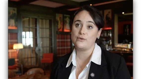 Resah : "L’IA ne remplace pas les équipes, elle valorise leurs compétences"