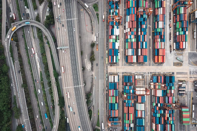 Industrie et logistique : deux signaux d’alerte pour la compétitivité française et européenne