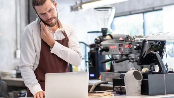 TPE/PME : 55 % des dirigeants prévoient d'augmenter leurs salariés au 1er janvier 2024 (CPME)