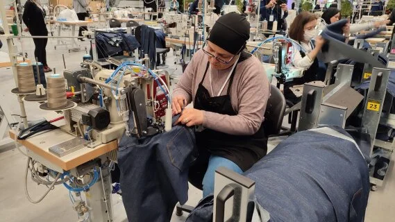 Fashion Cube tisse une nouvelle histoire avec son Denim Center