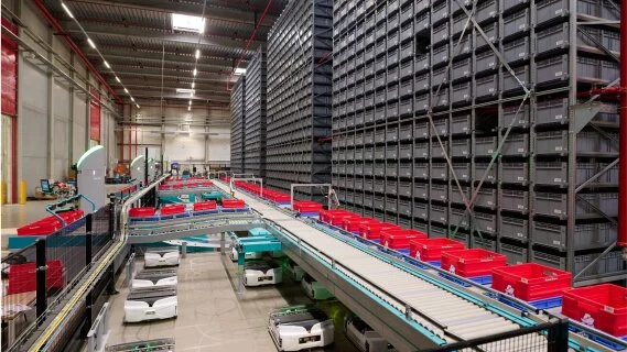 Auchan mise sur l’automatisation pour booster son e-commerce au Luxembourg