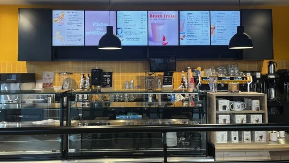 Face à Starbucks et bientôt Dunkin’, Columbus Café muscle son jeu