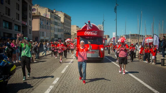 Arrivée pétillante de la Flamme Olympique à Paris avec Coca Cola ce week-end