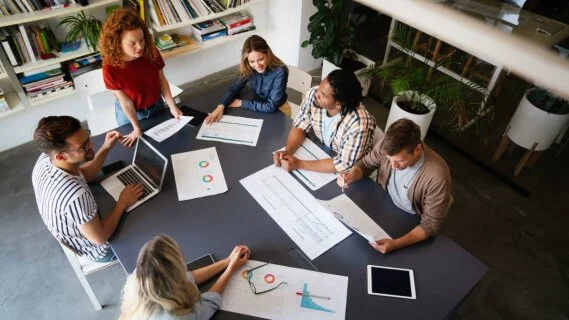 Réunion de travail : définition, typologies et conseils