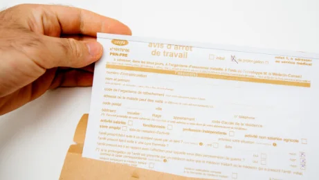 [INFOGRAPHIE] Arrêt maladie : la santé mentale des jeunes actifs particulièrement dégradée