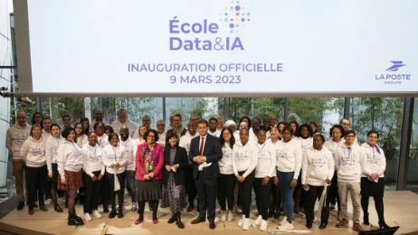 La Poste ouvre une école dédiée à la data et à l’IA
