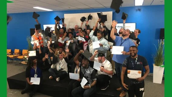 Amazon s'appuie sur la VAE pour diplômer ses préparateurs de commandes