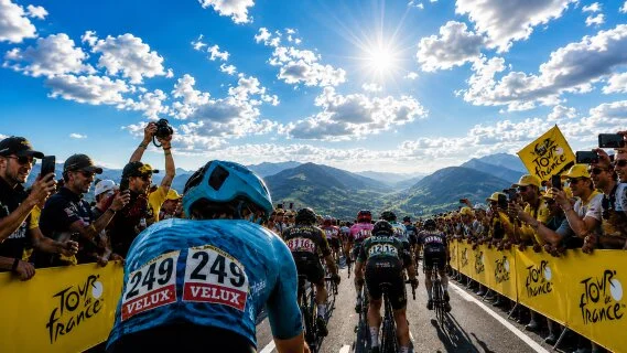 Tour de France : avec l'IA, Capgemini plonge les fans au cœur de la course